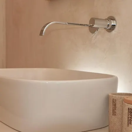 Kounelia Luxury