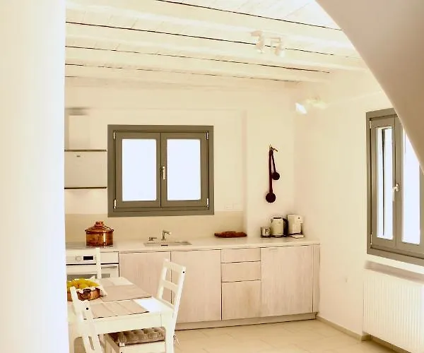 Kounelia Luxury Semesterbostad *